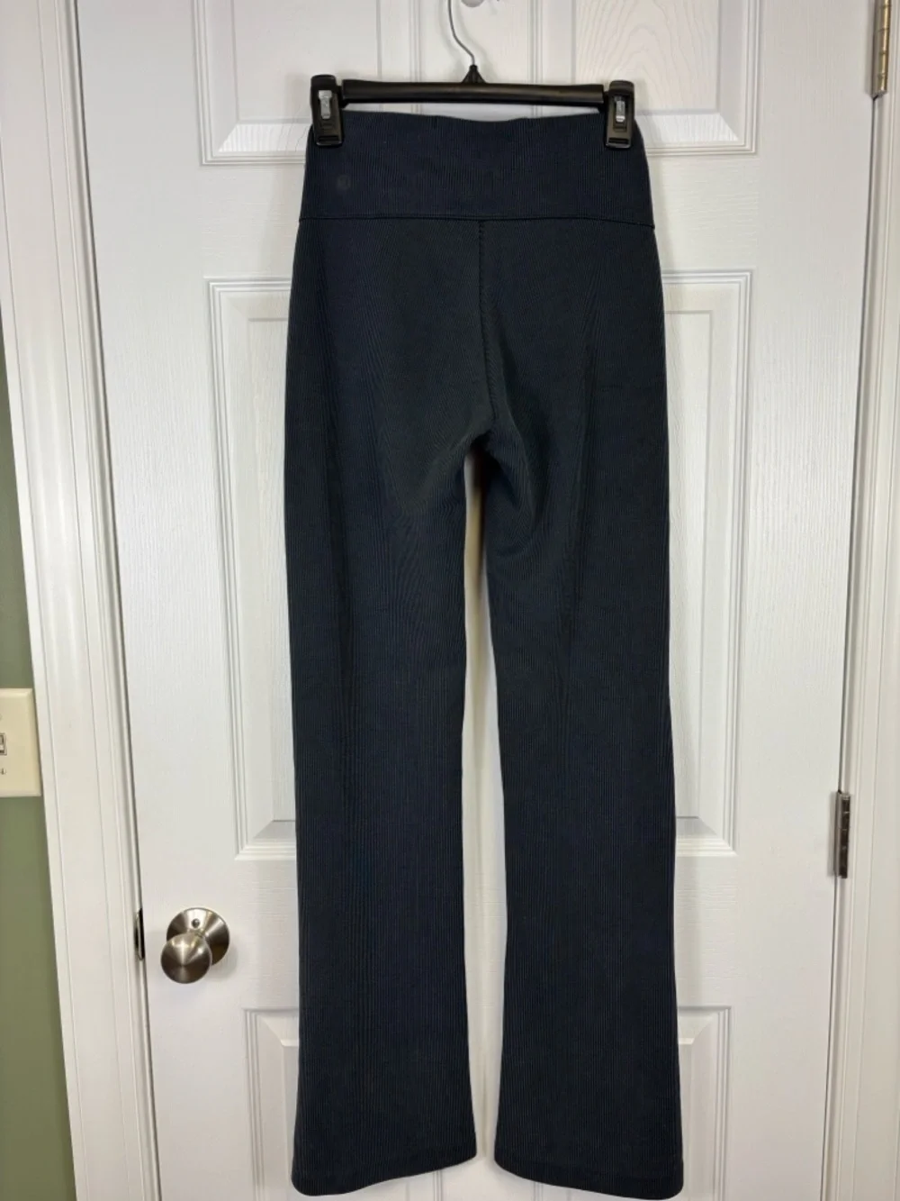 Lululemon brushed softstreme ribbed zip flared pant sz 4